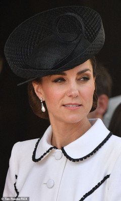 Catherine, Duchess of Cambridge pic #1146905