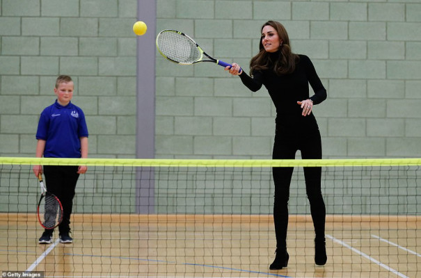 Catherine, Duchess of Cambridge pic #1084799