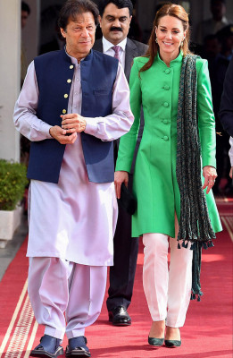 Catherine, Duchess of Cambridge pic #1195498