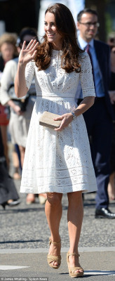 Catherine, Duchess of Cambridge pic #691172