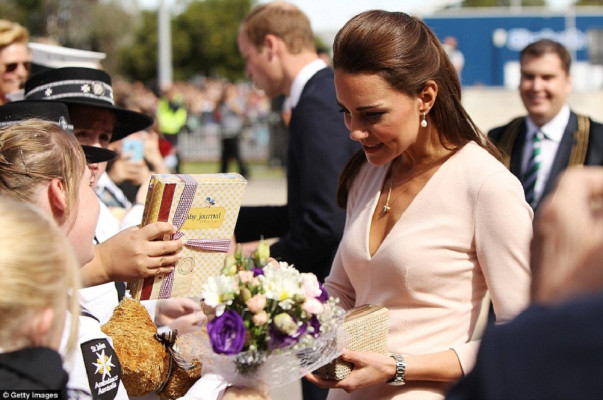 Catherine, Duchess of Cambridge pic #703797