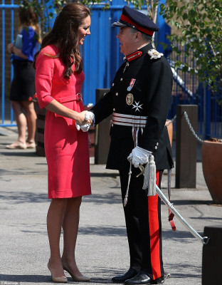 Catherine, Duchess of Cambridge pic #715395
