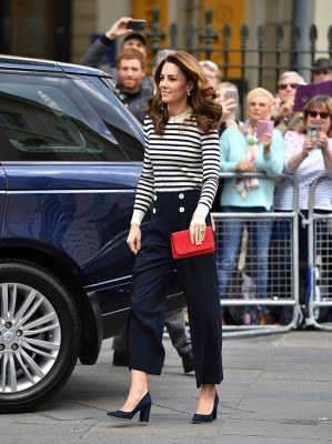 Catherine, Duchess of Cambridge pic #1132238
