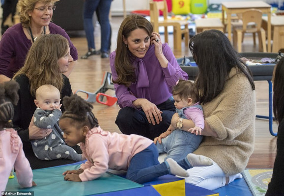 Catherine, Duchess of Cambridge pic #1114996