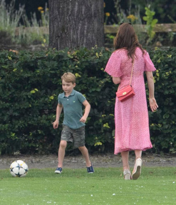 Catherine, Duchess of Cambridge pic #1156687