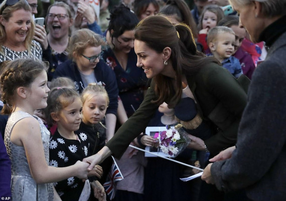 Catherine, Duchess of Cambridge pic #1092284