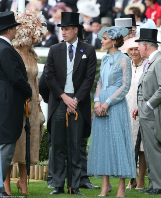 Catherine, Duchess of Cambridge pic #1146897