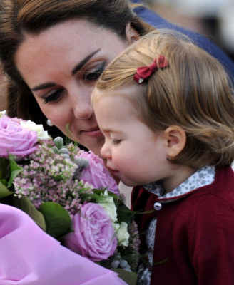 Catherine, Duchess of Cambridge pic #880340
