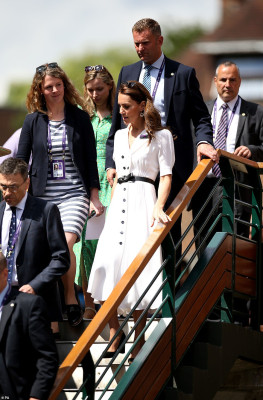 Catherine, Duchess of Cambridge pic #1154011