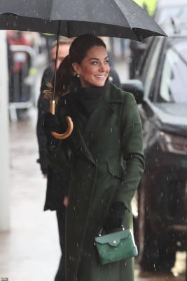 Catherine, Duchess of Cambridge pic #1113042