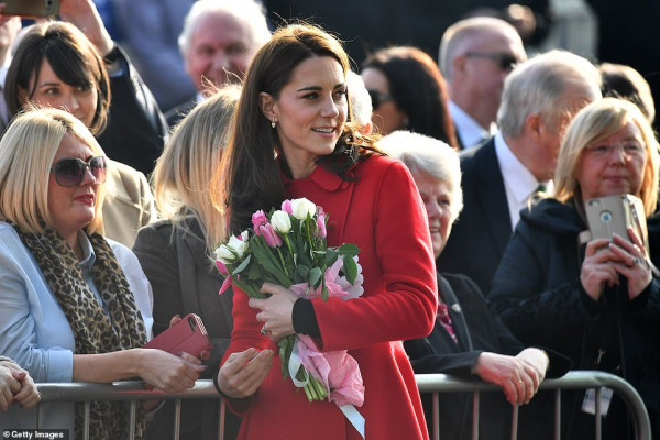 Catherine, Duchess of Cambridge pic #1112498
