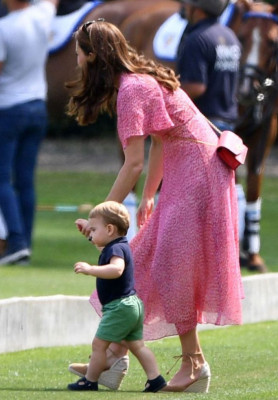Catherine, Duchess of Cambridge pic #1156730