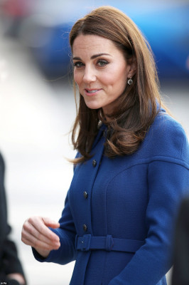 Catherine, Duchess of Cambridge pic #1084147