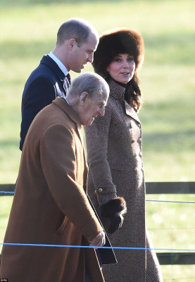 Catherine, Duchess of Cambridge pic #996159