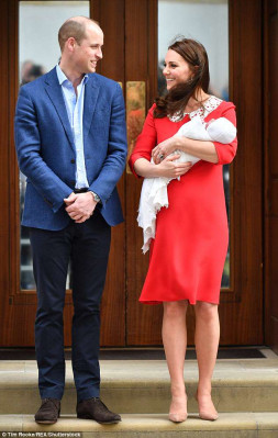 Catherine, Duchess of Cambridge pic #1031542