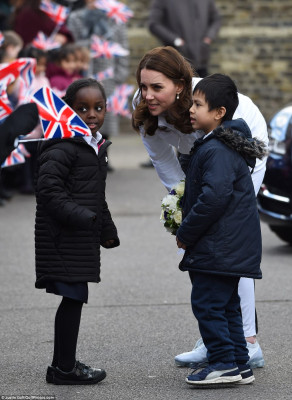 Catherine, Duchess of Cambridge pic #1000770