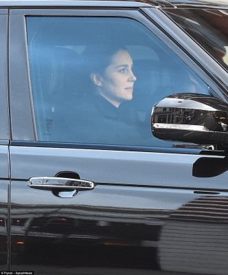 Catherine, Duchess of Cambridge pic #1000779