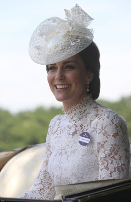 Catherine, Duchess of Cambridge pic #945141