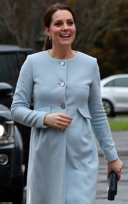 Catherine, Duchess of Cambridge pic #1002546