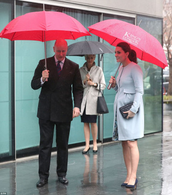 Catherine, Duchess of Cambridge pic #1002549