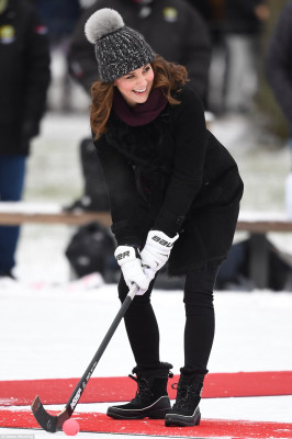 Catherine, Duchess of Cambridge pic #1003947