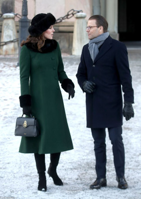 Catherine, Duchess of Cambridge pic #1003949