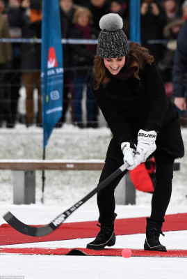 Catherine, Duchess of Cambridge pic #1003954