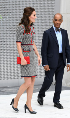 Catherine, Duchess of Cambridge pic #947286