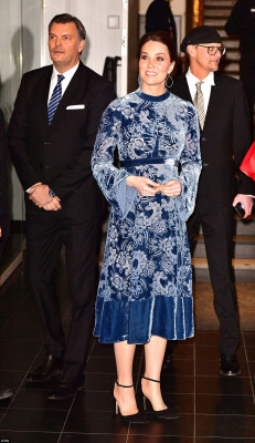 Catherine, Duchess of Cambridge pic #1004358