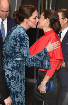 Catherine, Duchess of Cambridge pic #1004360