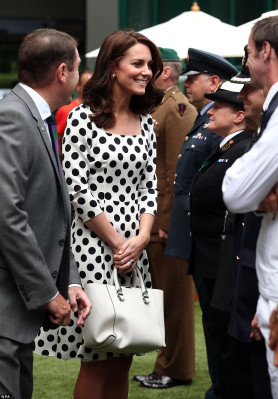 Catherine, Duchess of Cambridge pic #947538