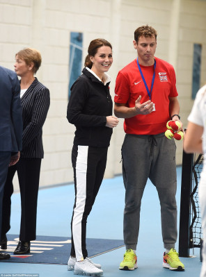 Catherine, Duchess of Cambridge pic #975958
