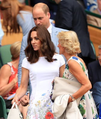 Catherine, Duchess of Cambridge pic #950457
