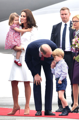 Catherine, Duchess of Cambridge pic #950685