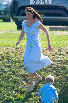 Catherine, Duchess of Cambridge pic #1044652