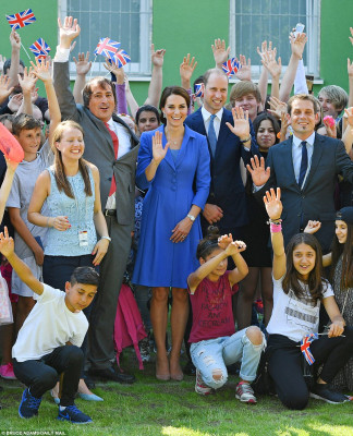 Catherine, Duchess of Cambridge pic #953731
