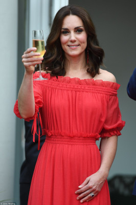 Catherine, Duchess of Cambridge pic #953408