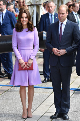 Catherine, Duchess of Cambridge pic #953432