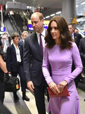 Catherine, Duchess of Cambridge pic #953430