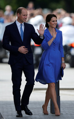Catherine, Duchess of Cambridge pic #953736