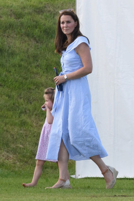 Catherine, Duchess of Cambridge pic #1044649
