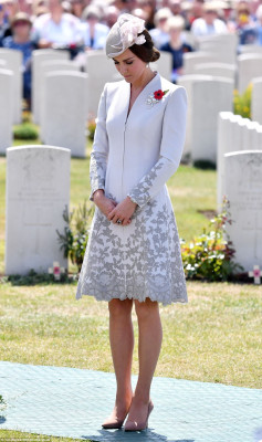Catherine, Duchess of Cambridge pic #954019