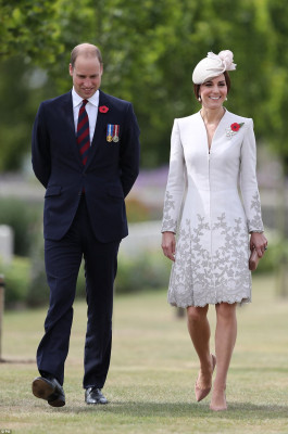 Catherine, Duchess of Cambridge pic #954017