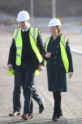 Catherine, Duchess of Cambridge pic #1012977