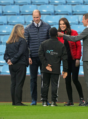 Catherine, Duchess of Cambridge pic #982512