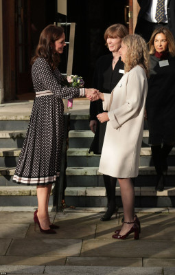 Catherine, Duchess of Cambridge pic #984054