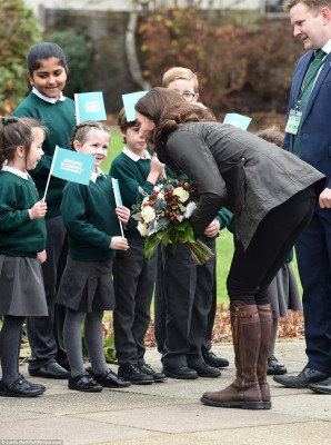 Catherine, Duchess of Cambridge pic #984545