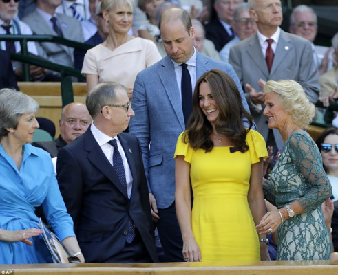 Catherine, Duchess of Cambridge pic #1051703