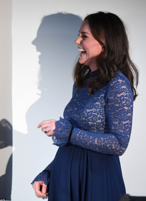 Catherine, Duchess of Cambridge pic #1021024