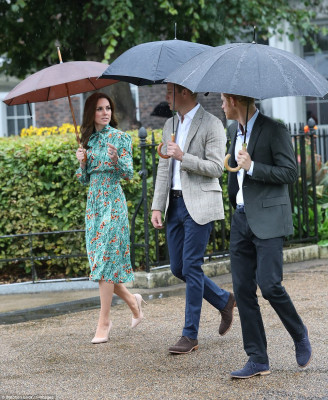 Catherine, Duchess of Cambridge pic #959582